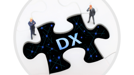 事例で学ぶ　金融業×DX